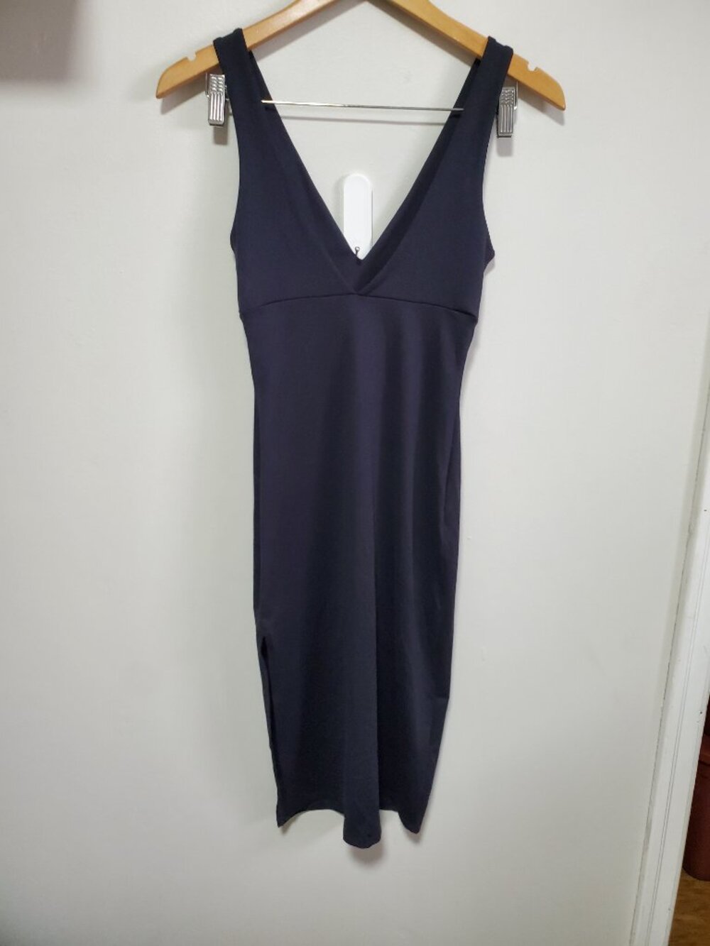 ABERCROMBIE & FITCH Bodycon Midi Dress Black XS V-Neck Stretch Empire Waist LBD - Picture 7 of 14